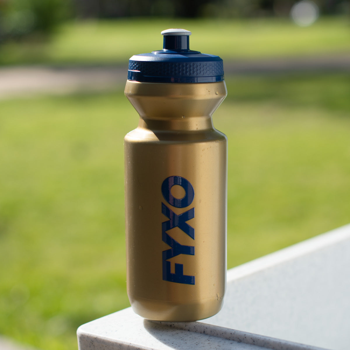 FYXO | Life is too short to ride shit bikes Bidon - GOLD
